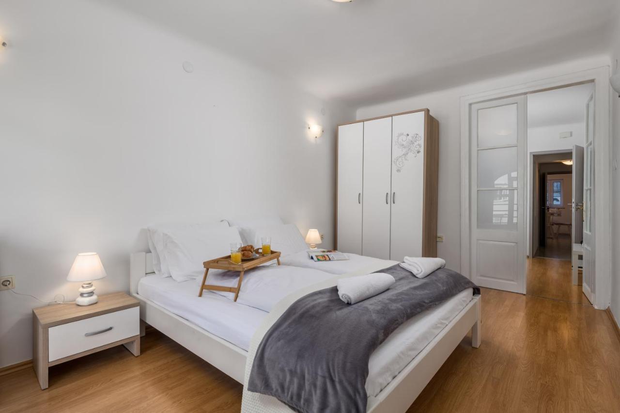 Main View Apartment Rijeka Exterior photo